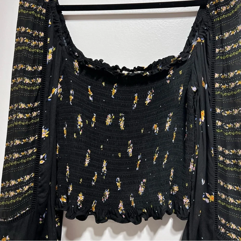 SOLD Anthropologie Dolan Pieta Balloon Sleeve Smocked Floral Blouse Large Black - Picture 8 of 11